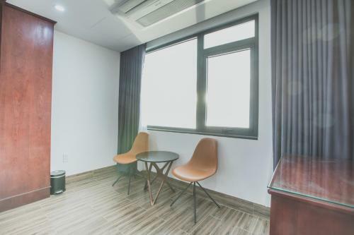 Kh�ch S?n Sea View Hotel