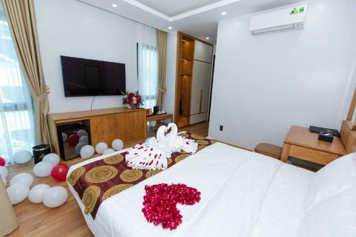 Queen Hotel Ho�ng Gia