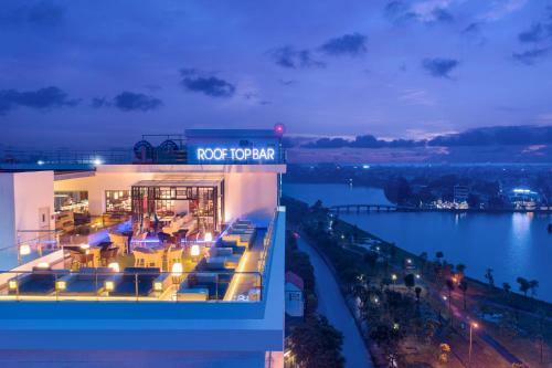 X2 Vibe Viet Tri Hotel
