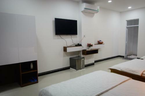 Sky Hotel