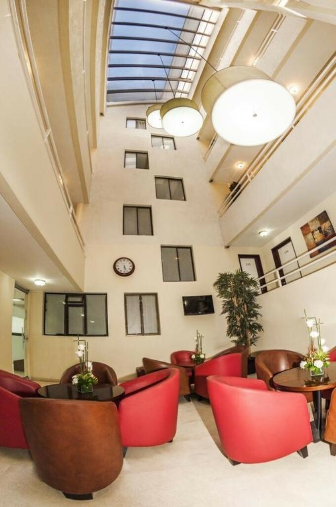 Hotel 51 Plaza