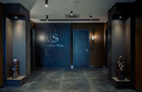 Hotel Seraphine Plaza