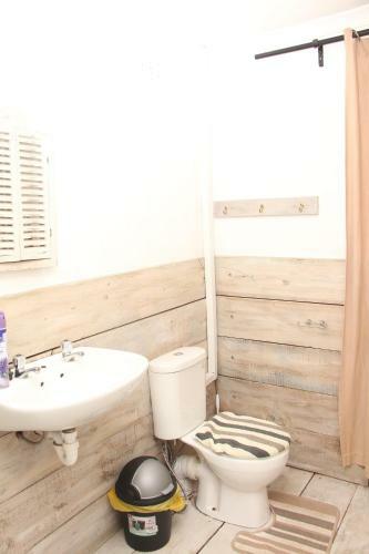 Hostal Demepran Grove B & B