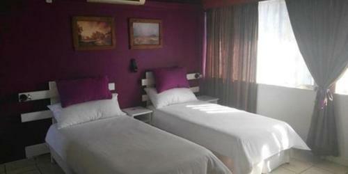 Executive Lodge