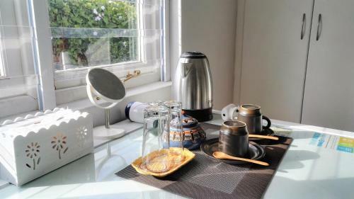 Bed & Breakfast T House