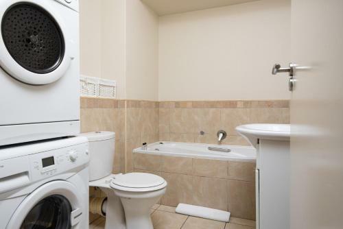Island Club Apartments
