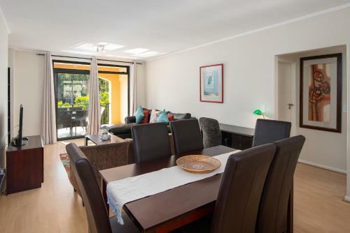 Island Club Apartments