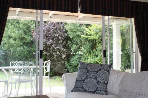 Bed & Breakfast Camelot In Constantia