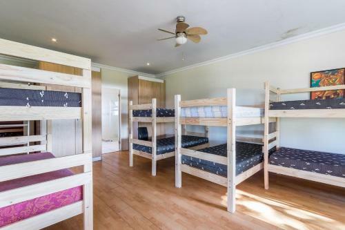 Lodge Large Group Holiday Home Pool, Braai, Dstv, Wifi
