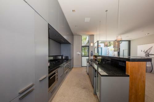 Loader Villa