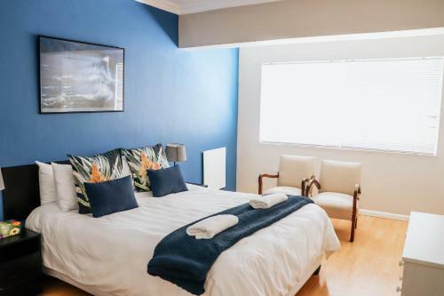 New Cumberland- Beachfront Apartment-ocean Views-wifi