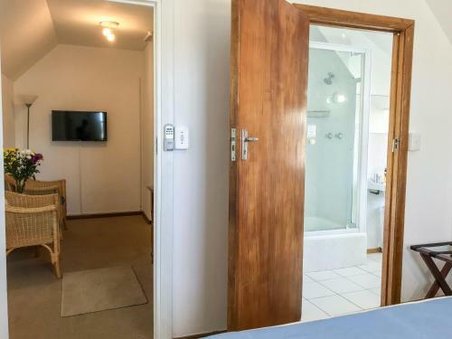 Howards End Manor B&B