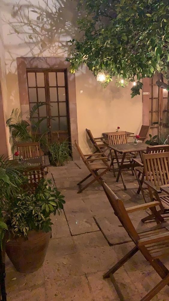 Hotel La Casa Del Naranjo