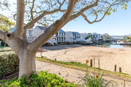 Cosy Beach Bungalow