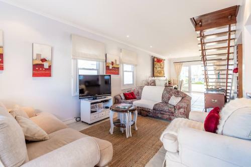 Cosy Beach Bungalow