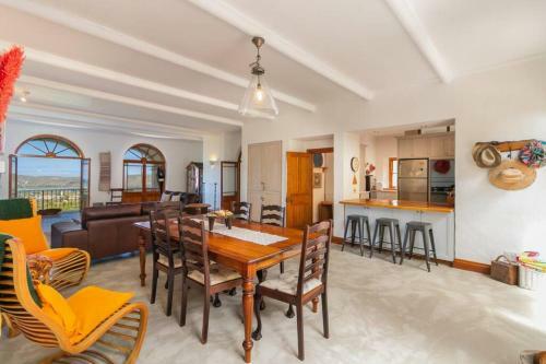 Villa Knysna Tuscan Hideaway- Ef1