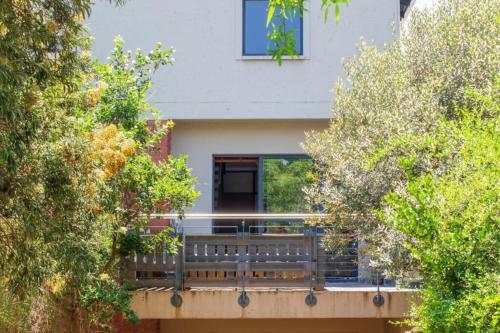 Fully Furnished Apartment In A Secure Golf Estate
