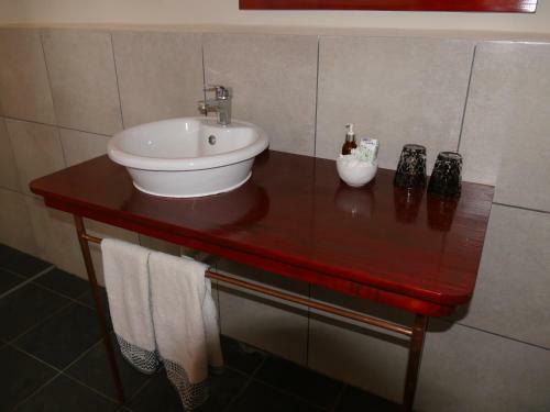 Hostal Adonsonia Lodge