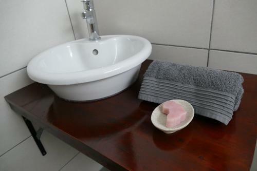 Hostal Adonsonia Lodge