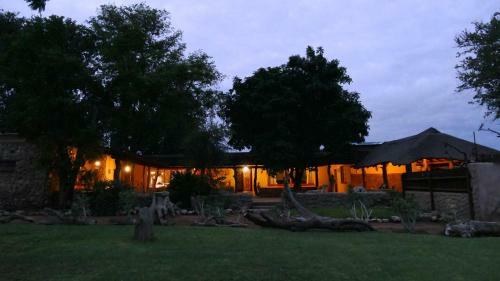 Hostal Adonsonia Lodge