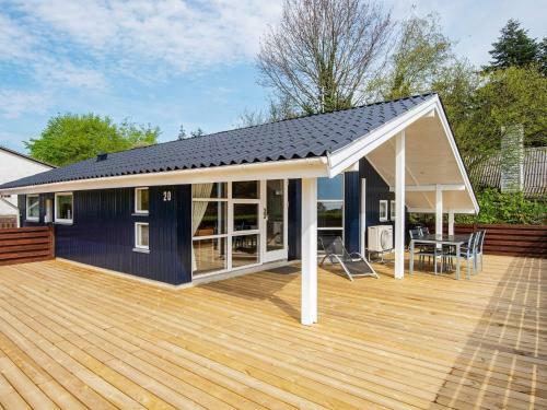 Two-bedroom Holiday Home In Bjert 1
