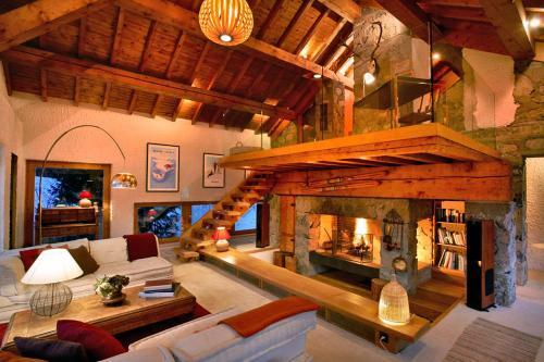 Mussillon Chalet Sleeps 10 Wifi