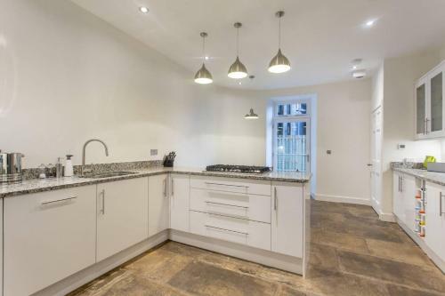Altido 2 Bed Apartment In City Centre