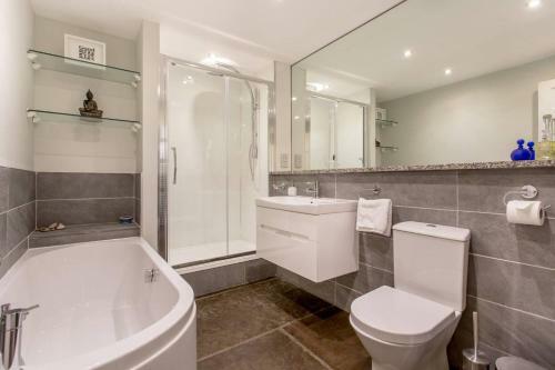Altido 2 Bed Apartment In City Centre