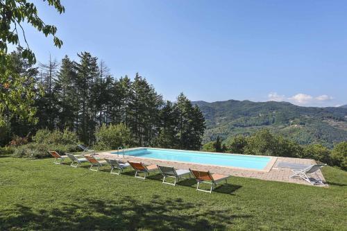Castagnori Villa Sleeps 8 Wifi