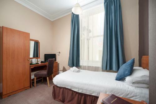 The Tarbet Hotel
