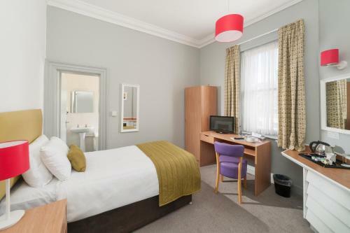 The Tarbet Hotel