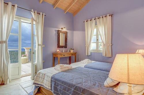 Antipata Villa Sleeps 6 Pool Air Con Wifi
