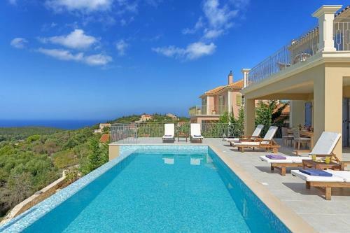 Antipata Villa Sleeps 6 Pool Air Con Wifi