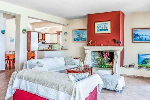 Lithiasmenos Villa Sleeps 6 Pool Air Con Wifi