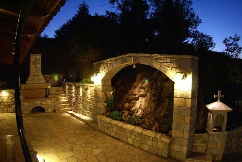 Hostal Kaloneri Rooms