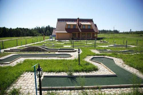 Eco-village Uhnovgrad