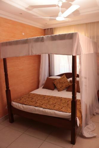 Moffat Court Boutique Hotel