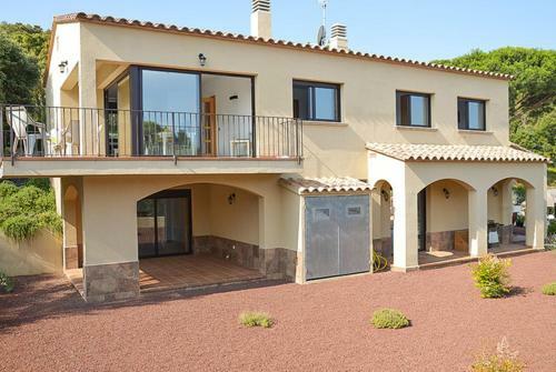 Les Cabanyes Villa Sleeps 8 Pool Air Con Wifi