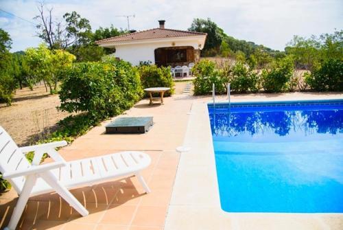 Caules Villa Sleeps 8 Pool Wifi