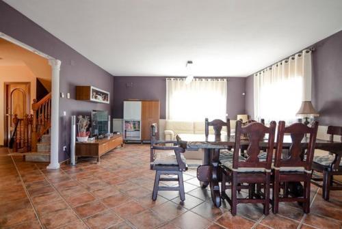 Caules Villa Sleeps 10 Pool Wifi