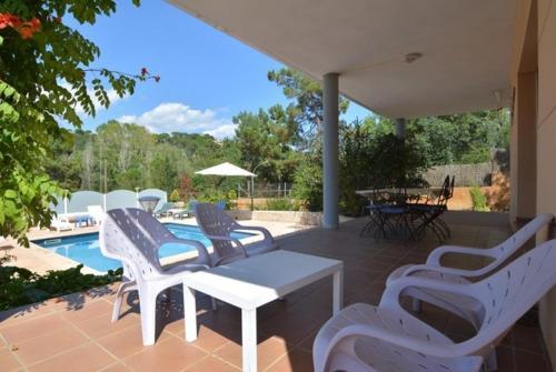 Caules Villa Sleeps 6 Pool