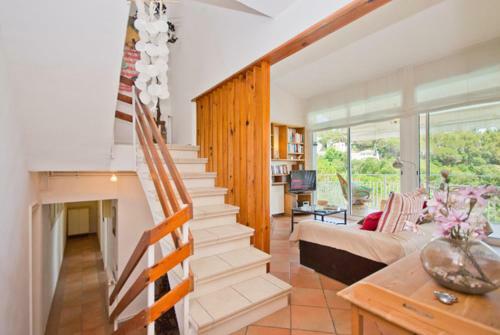 Lloret de Mar Villa Sleeps 6 Pool Wifi