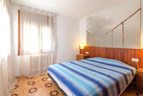 Lloret de Mar Villa Sleeps 6 Pool Wifi