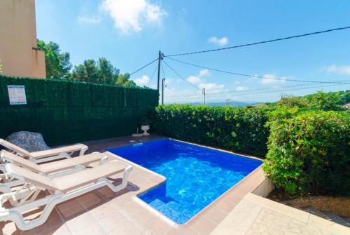Lloret de Mar Villa Sleeps 12 Pool Wifi