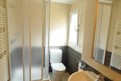 Lloret de Mar Villa Sleeps 11 Pool Wifi