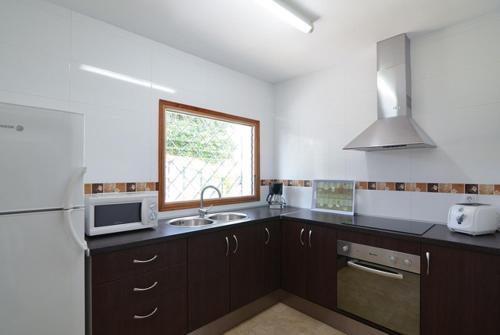 Lloret de Mar Villa Sleeps 12 Pool Wifi