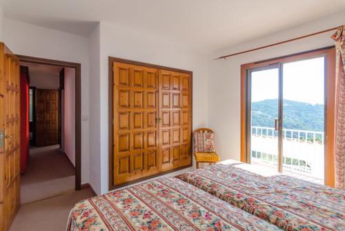 Lloret de Mar Villa Sleeps 6 Pool Wifi