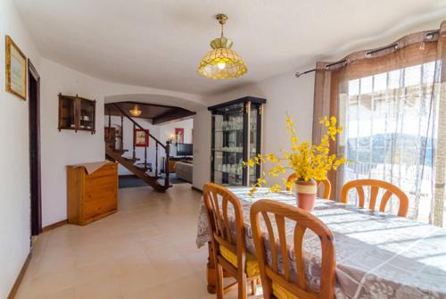 Lloret de Mar Villa Sleeps 6 Pool Wifi