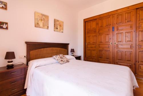 Lloret de Mar Villa Sleeps 8 Pool Wifi