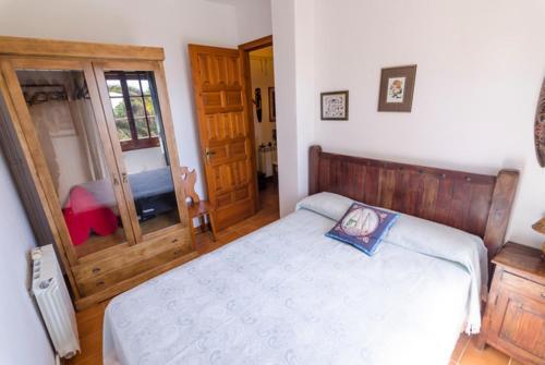 Lloret de Mar Villa Sleeps 8 Pool Wifi